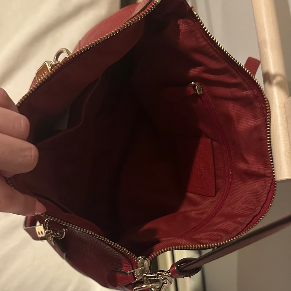 SALE Coach Elegant Red Leather Shoulder Bag - Picture 2 of 8